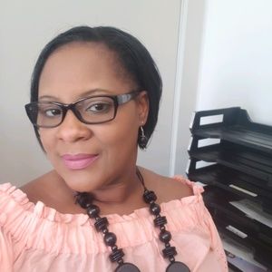 Meet your Posher, Bonita